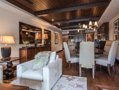 Luxury Vail 3 Bedroom Ski Condo - Sleeps 6 - Mountain Views Luxury Vail 3 Bedroom Ski Condo - Sleeps 6 - Mountain Views